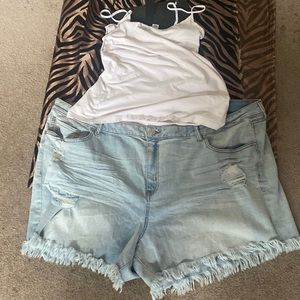 NWT WOMEN’S REFUGE+ BOOTY SHORTS